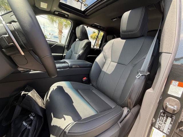 New 2026 Lexus LX 700h Luxury w/ Appearance Package AWD/4WD image 11