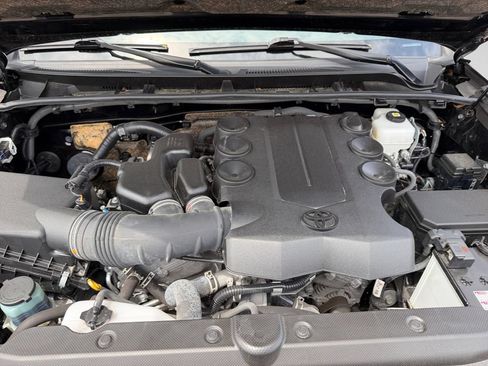 Used 2023 Toyota 4Runner Limited AWD/4WD image 13