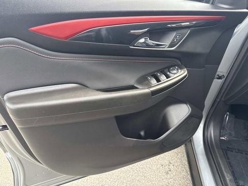 Used 2024 Chevrolet TrailBlazer RS image 19