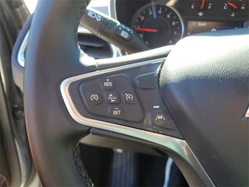 Used 2023 Chevrolet Equinox LT w/ Driver Convenience Package image 12