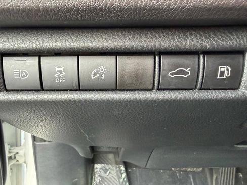 Used 2025 Toyota Camry LE FWD image 26