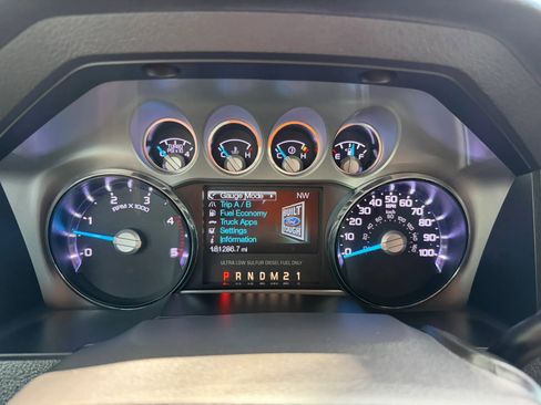 Used 2014 Ford F250 Lariat w/ Chrome Package AWD/4WD image 10