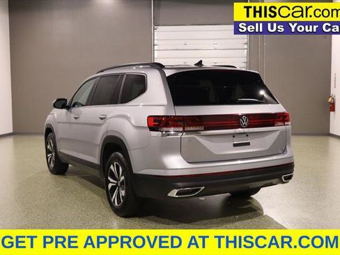 Used 2025 Volkswagen Atlas SE FWD image 5