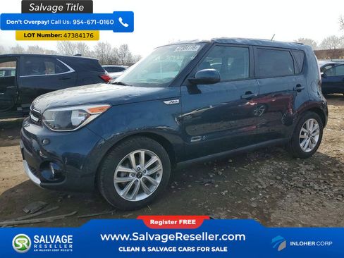 Used 2017 Kia Soul + image 1