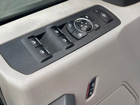 Used 2017 Ford F250 XLT w/ XLT Value Package image 14