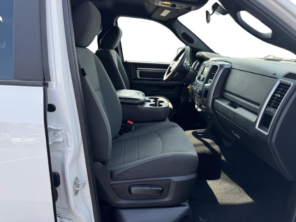Used 2024 RAM 1500 Warlock RWD image 15