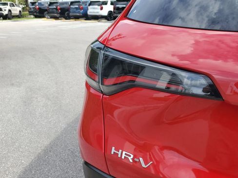 Used 2023 Honda HR-V Sport image 27