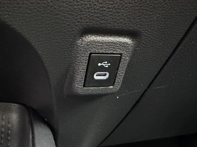 Used 2025 Toyota Corolla LE FWD image 19