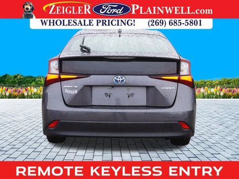 Used 2022 Toyota Prius L Eco image 4