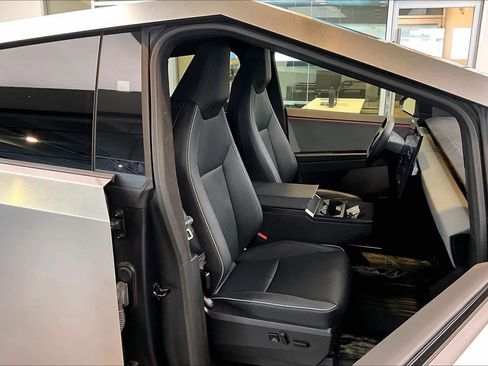 Used 2024 Tesla Cybertruck Cyberbeast image 9