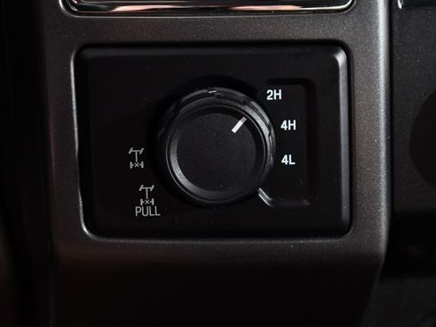Used 2015 Ford F150 XLT w/ Equipment Group 302A Luxury AWD/4WD image 30