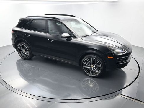 Certified 2021 Porsche Cayenne S AWD/4WD image 42