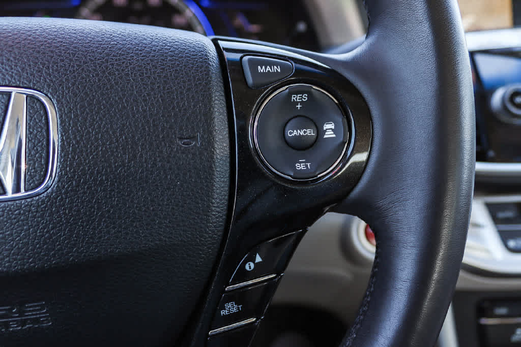 Used 2014 Honda Accord Plug-In Sedan image 23
