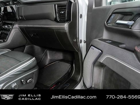 Used 2024 GMC Sierra 2500 AT4X AWD/4WD image 25