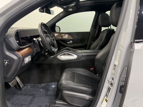 Certified 2024 Mercedes-Benz GLS 580 4MATIC w/ Warmth & Comfort Package image 8