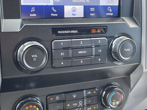 Used 2021 Ford F350 XLT w/ XLT Premium Package AWD/4WD image 29