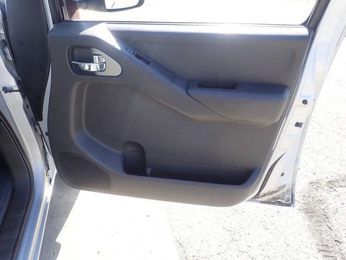 Used 2011 Suzuki Equator Sport AWD/4WD image 26