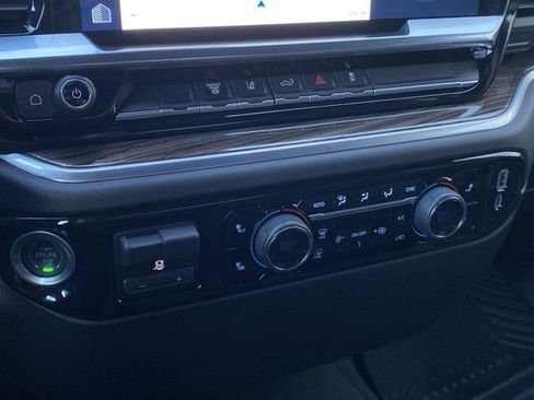 Used 2024 Chevrolet Silverado 3500 LT w/ Convenience Package image 19