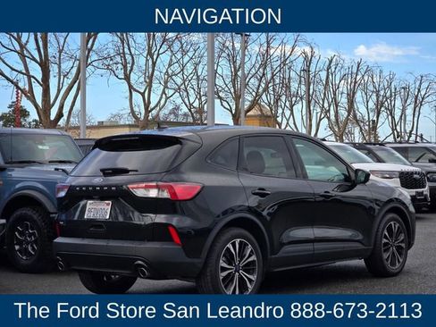 Certified 2022 Ford Escape SE w/ SE Sport Appearance Package image 10