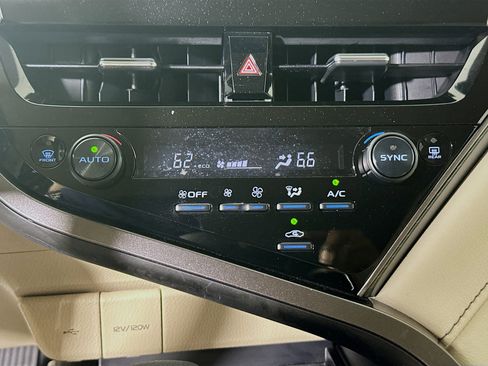 Used 2023 Toyota Camry LE image 22