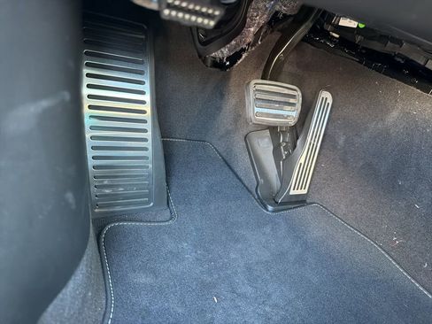 New 2026 Chevrolet Corvette Stingray Coupe w/ Battery Protection Package image 18