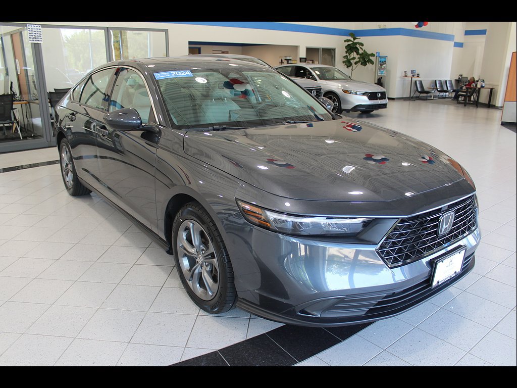 Certified 2024 Honda Accord EX image 3