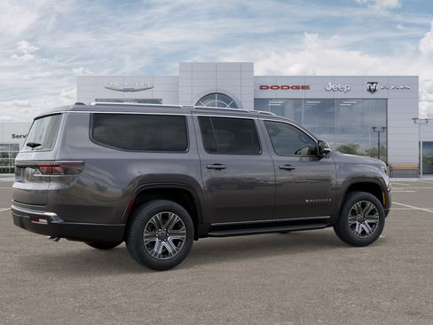 New 2025 Jeep Wagoneer L Series II image 5