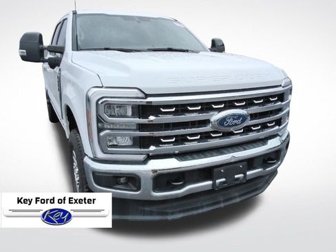 Used 2024 Ford F250 Lariat AWD/4WD image 3