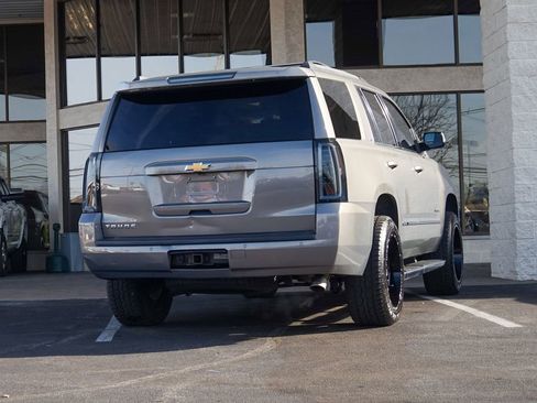 Used 2018 Chevrolet Tahoe LT w/ LT Signature Package image 3