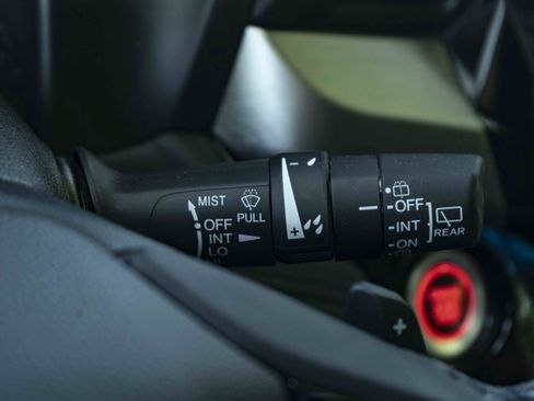 Used 2023 Honda Odyssey Touring image 25