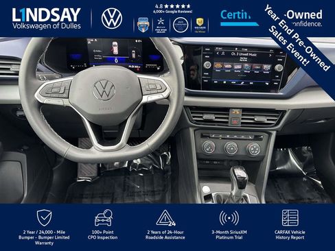 Used 2022 Volkswagen Taos SE w/ Panoramic Sunroof Package image 11