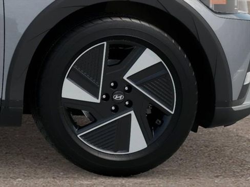 New 2025 Hyundai Ioniq 5 SE image 8