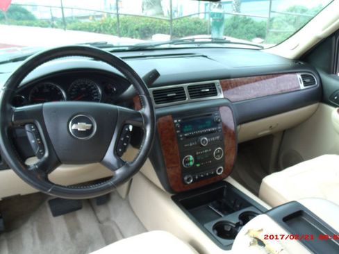 Used 2007 Chevrolet Tahoe LT w/ LT Preferred Equipment Group RWD image 11