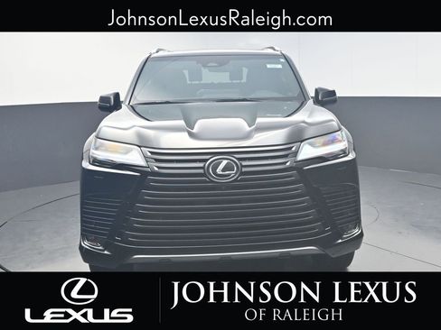 New 2026 Lexus LX 600 4WD w/ Luxury Package image 4