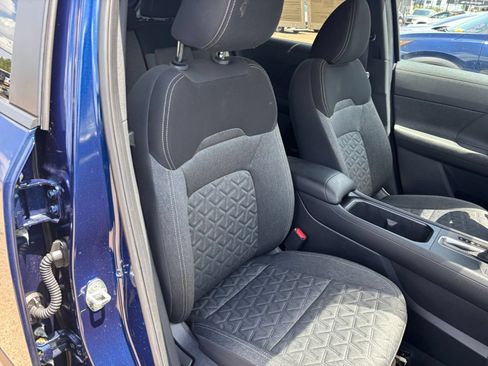 Used 2026 Nissan Kicks SV w/ Cold Weather Package AWD/4WD image 30