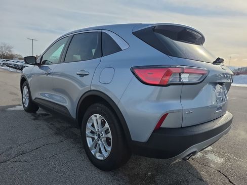 Used 2022 Ford Escape SE w/ Cold Weather Package image 5