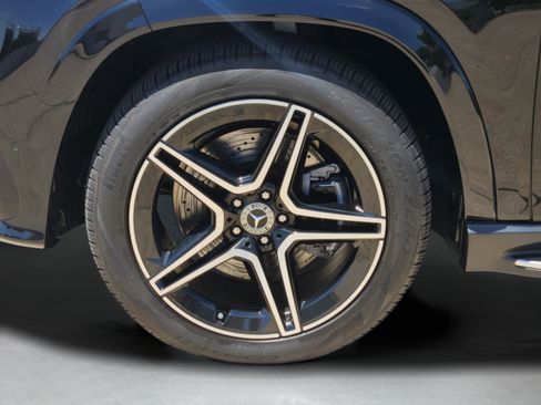 Certified 2026 Mercedes-Benz GLS 450 4MATIC image 30