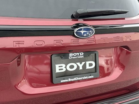 Used 2025 Subaru Forester Premium image 33