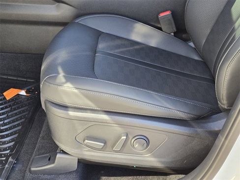 New 2026 Kia Sorento S w/ S Panoramic Sunroof Package FWD image 36