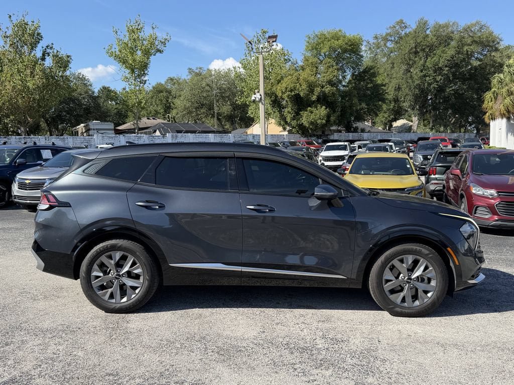 Certified 2023 Kia Sportage SX FWD image 4