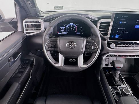 Used 2025 Toyota Tundra Platinum w/ TRD Off-Road Package AWD/4WD image 5
