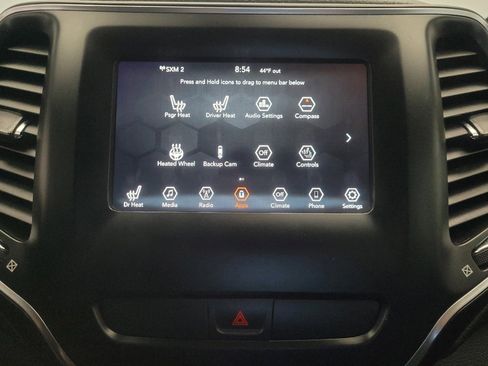 Used 2019 Jeep Cherokee Latitude Plus w/ Cold Weather Group image 25