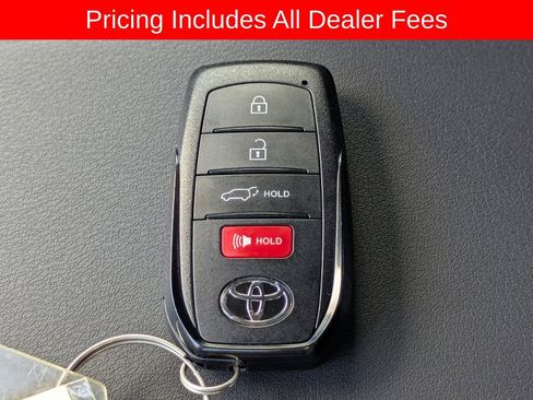 Used 2026 Toyota bZ FWD image 31