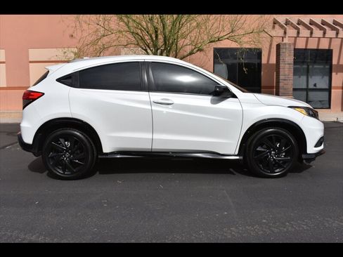 Used 2021 Honda HR-V Sport image 1