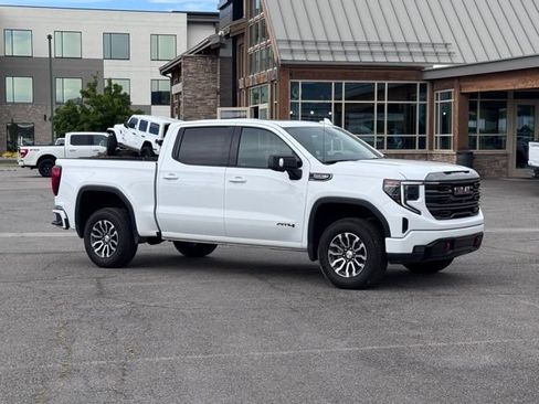 Used 2023 GMC Sierra 1500 AT4 w/ AT4 Preferred Package AWD/4WD image 2
