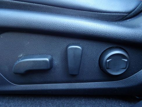 Used 2024 Subaru Crosstrek 2.5i Limited image 15