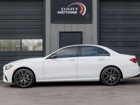 Used 2022 Mercedes-Benz E 350 Sedan image 4