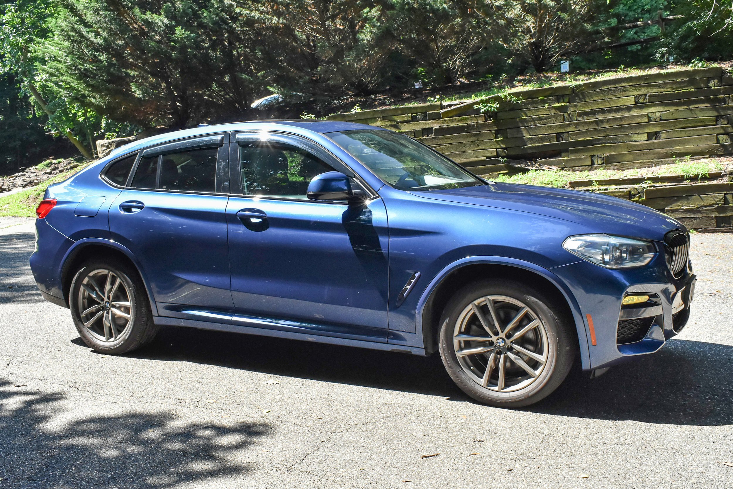 Used 2019 BMW X4 xDrive30i w/ M Sport Package 2 AWD/4WD image 11