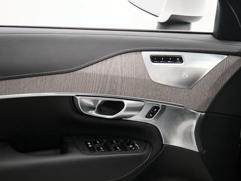 Certified 2024 Volvo XC90 B6 Ultimate AWD/4WD image 11