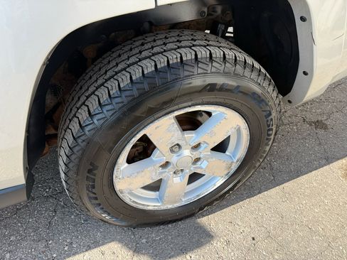 Used 2006 Jeep Commander 4WD image 9